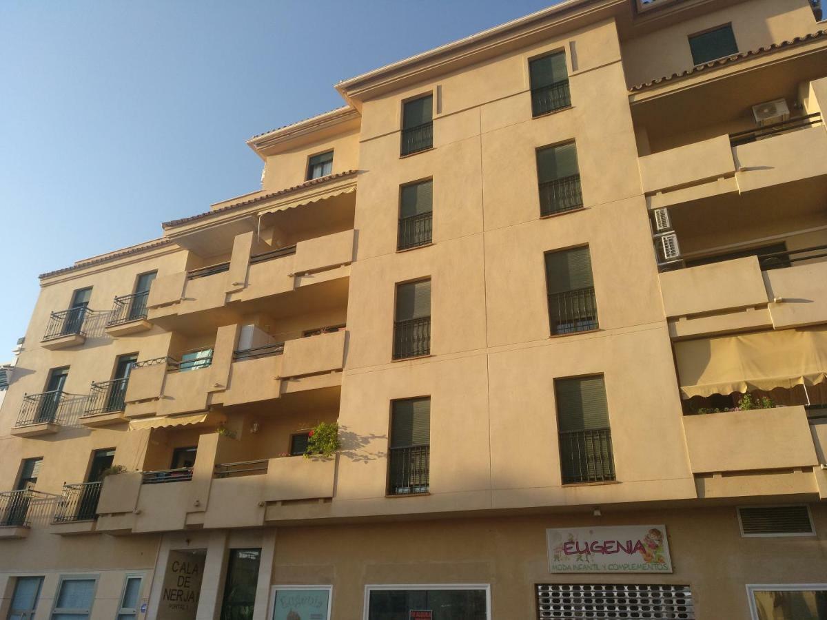 Apartamento Cala De Nerja-Lovely Ngoại thất bức ảnh